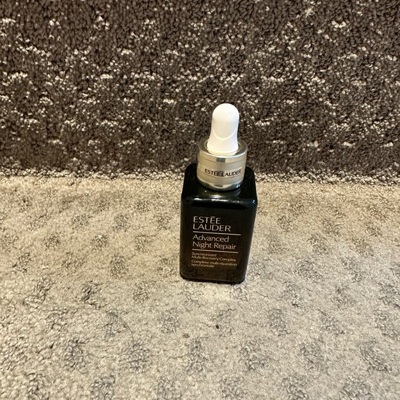 Estée Lauder Advanced Night Repair serum